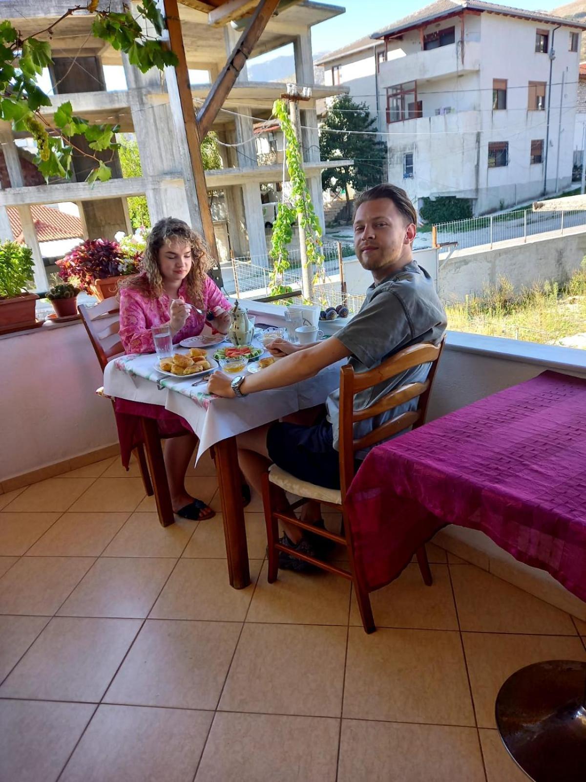 Gjirokastër Guesthousemantho מראה חיצוני תמונה